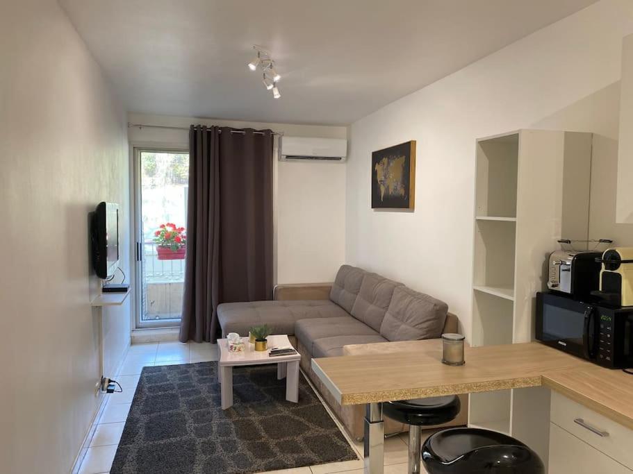 Logement Proche De La Plage Nice Exterior photo